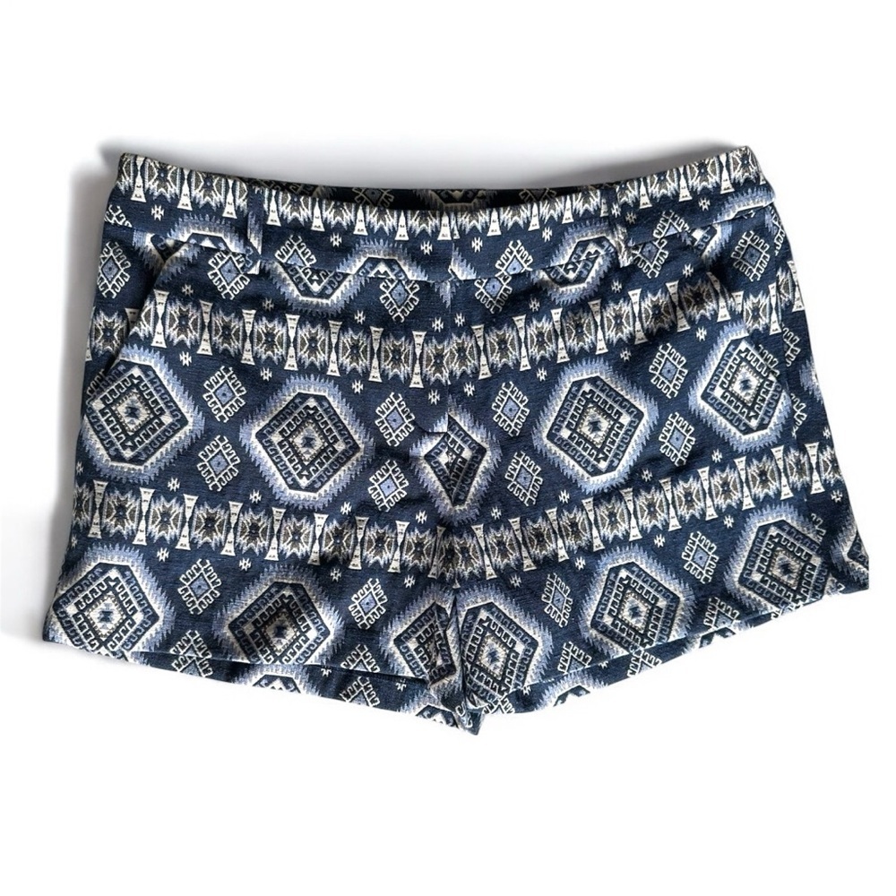Cowgirl Justice Women’s L 36” Navy Geometric Southwestern Woven Shorts Mid Rise